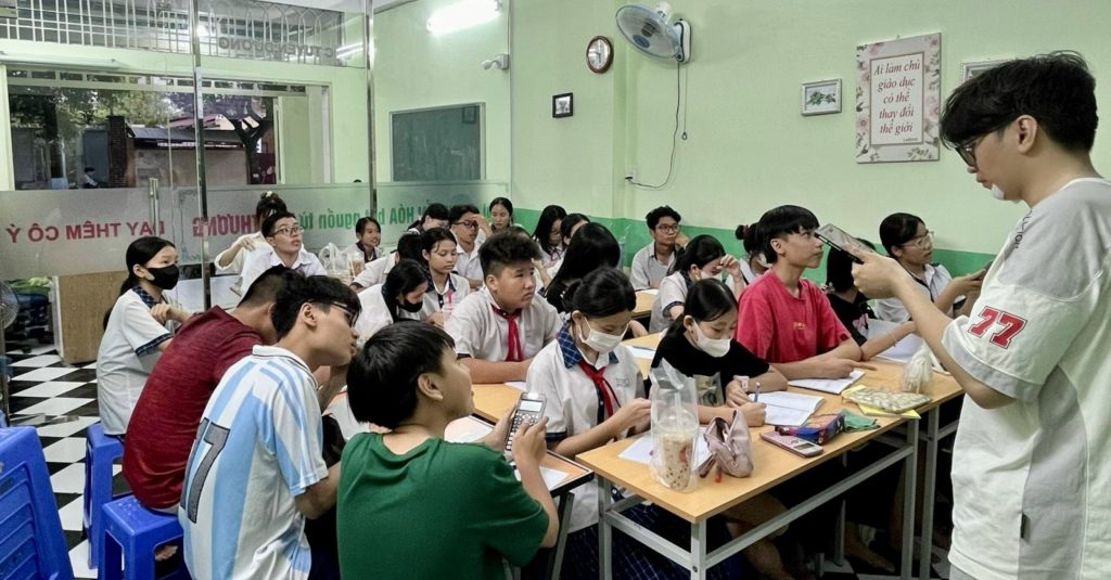 Trung tâm dạy thêm cô Như Ý