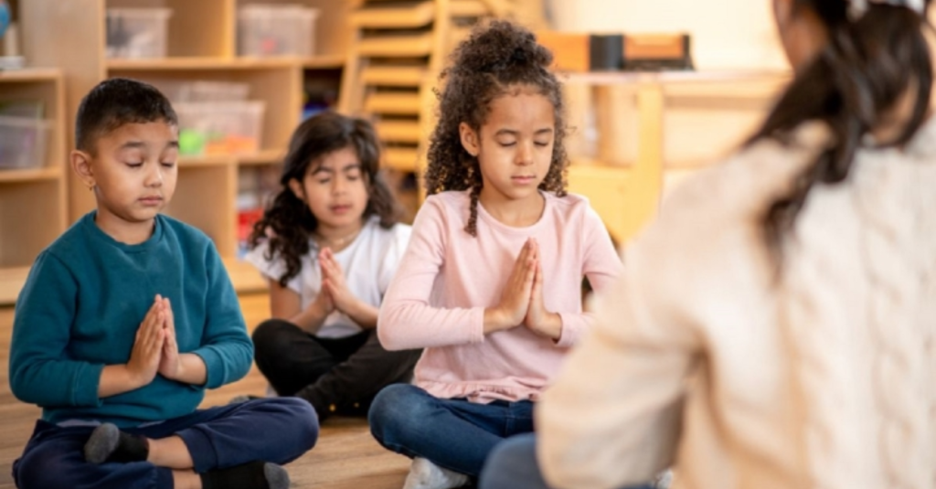 Thực hành kỹ thuật thở sâu và thiền