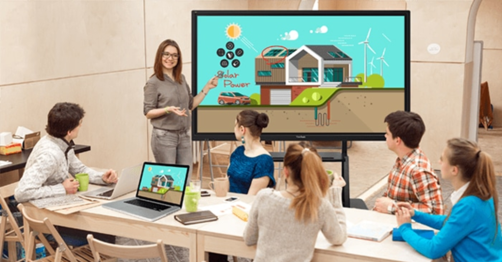 Công nghệ trở thành trung tâm của giáo dục