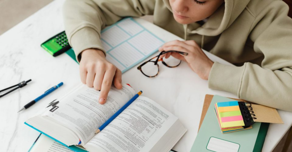 Lợi Ích Thực Sự Của Học Thêm