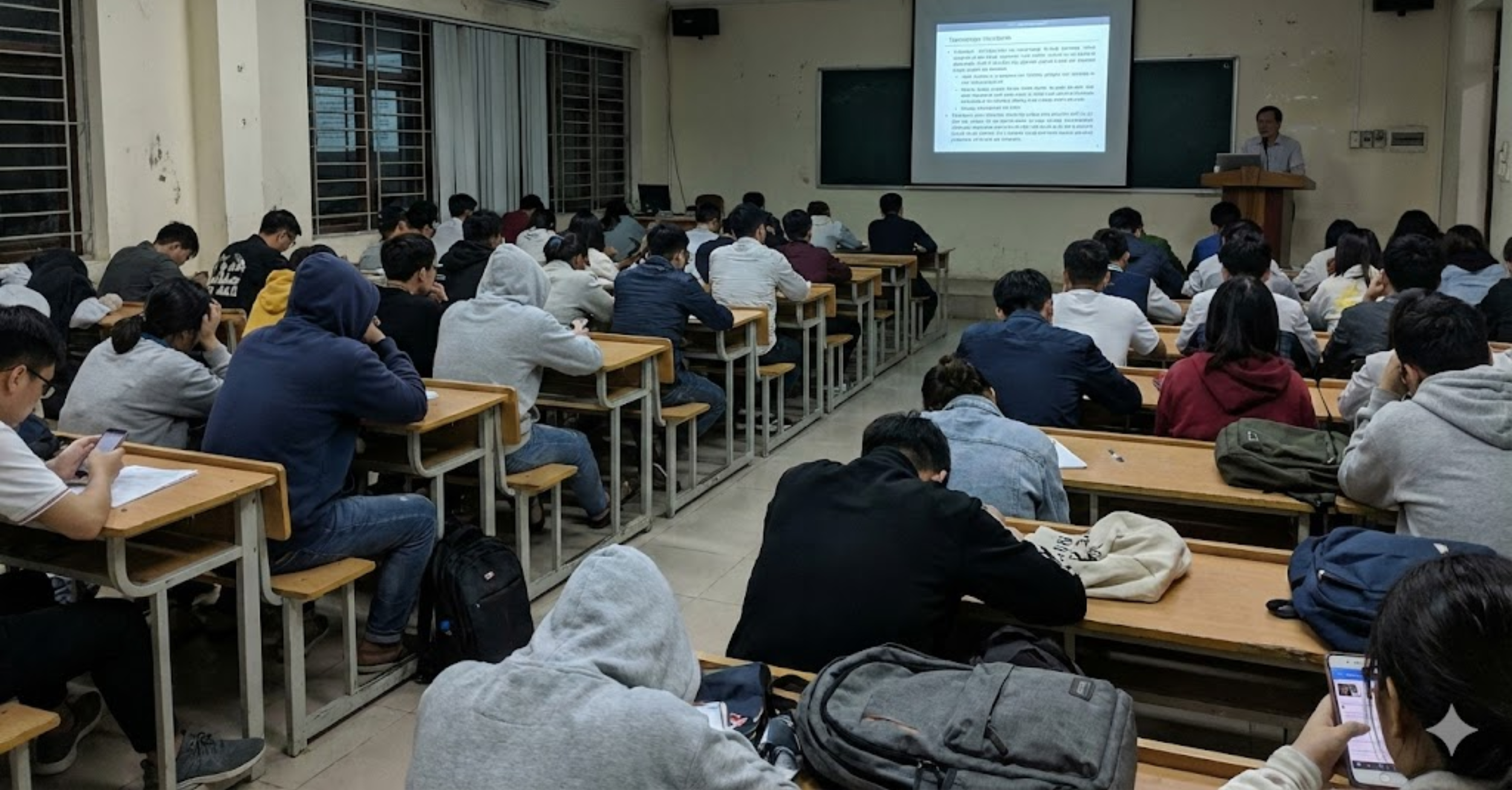 Thực trạng đáng buồn: Khi giảng đường là nơi "trú ẩn" thay vì "bệ phóng"