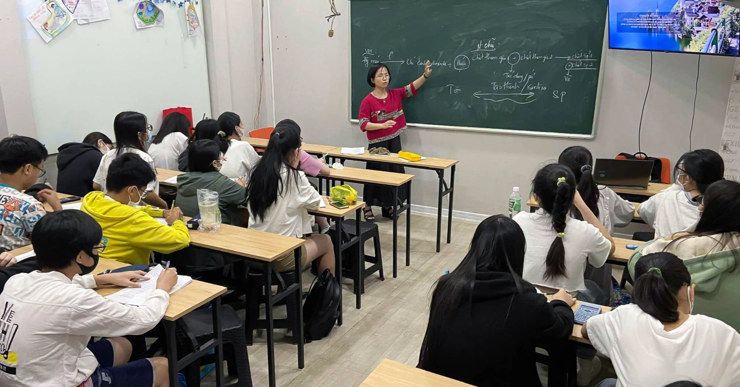 Chân dung của các lớp "Học thêm" thế hệ mới